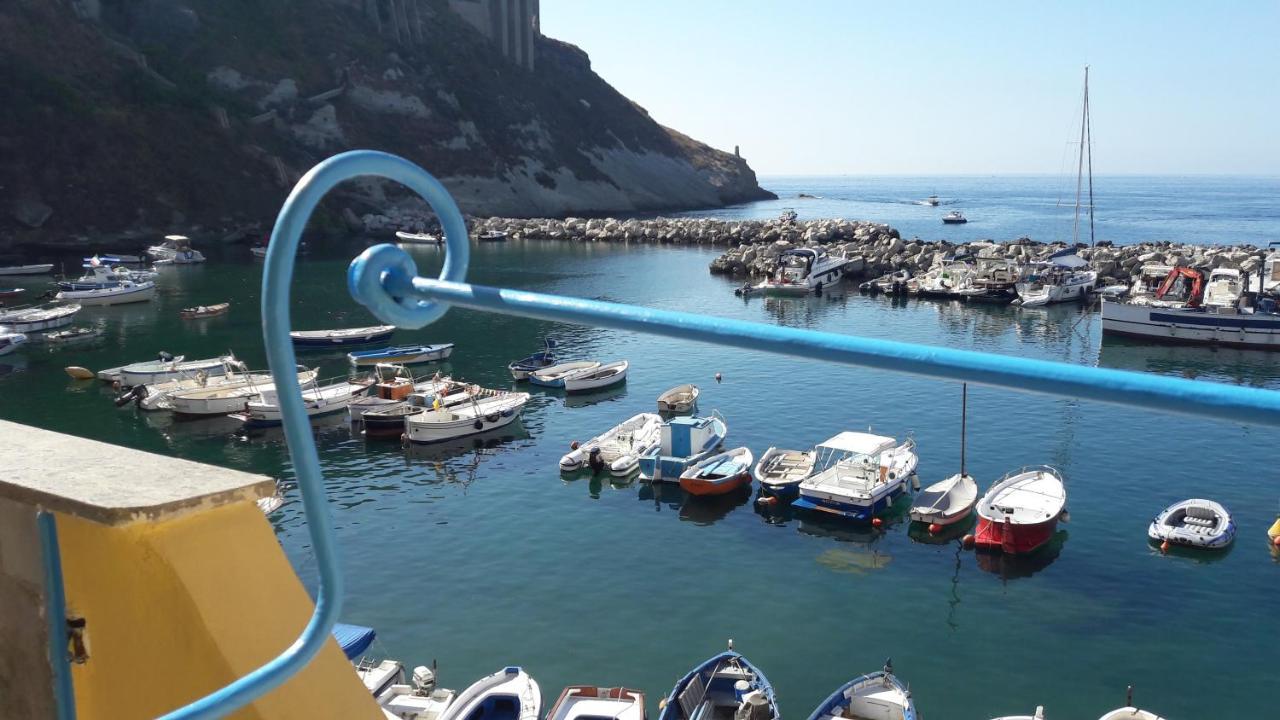 La Casa Di Titina Apartment Procida Exterior photo